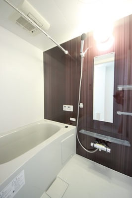 バス・シャワールーム　当社提携の為、どこよりも安く早く安心してご契約出来ます。