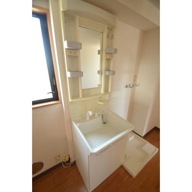 洗面設備　シャンプードレッサー