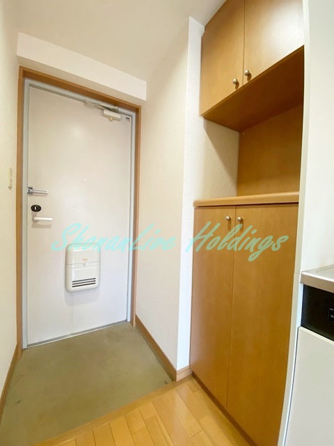 玄関　シューズボックスもあり