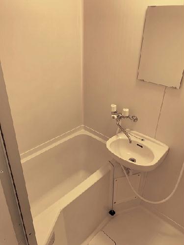 バス・シャワールーム　現況優先