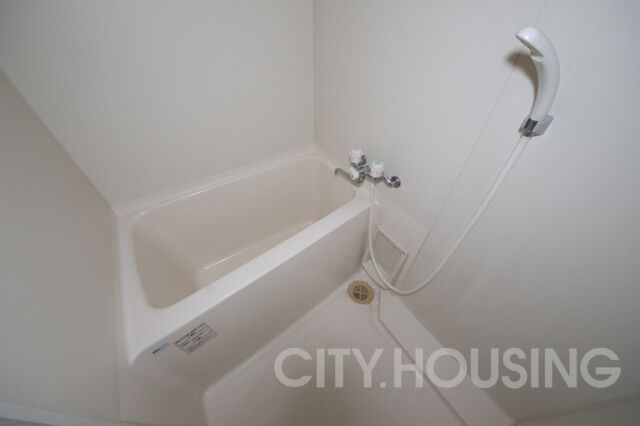 バス・シャワールーム　※同タイプ部屋の写真です。