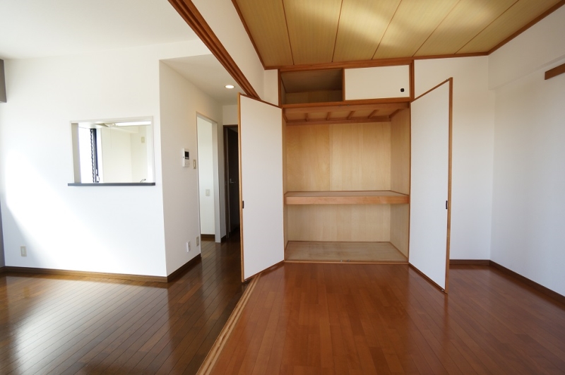 収納　※他の号室写真になります。