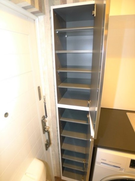 収納　シューズボックス