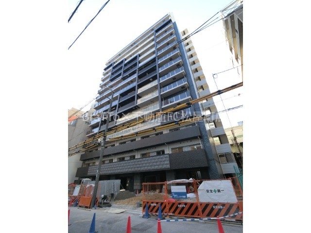 建物外観　マンション外観（建築中）
