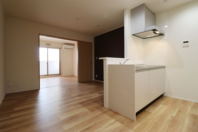 居室・リビング　※別部屋参考写真