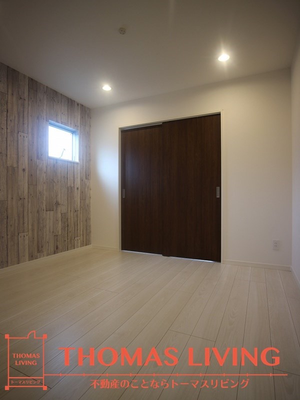 居室・リビング　実際の写真がないため、同じ建物の別号室の写真です。