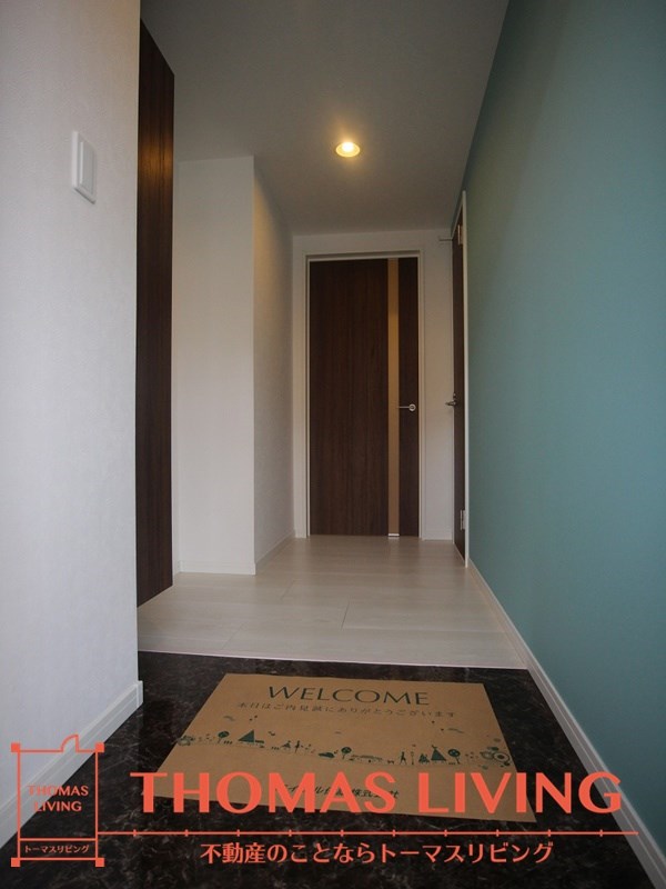 玄関　実際の写真がないため、同じ建物の別号室の写真です。