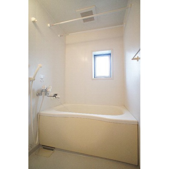 バス・シャワールーム　追い焚き付き