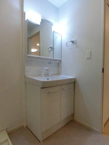 洗面設備　イメージ101号室写真