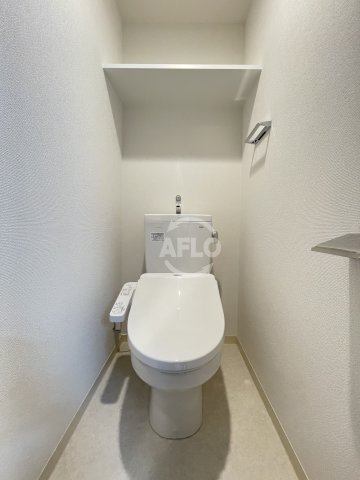 トイレ　エステムコート大阪WESTII　温水洗浄便座