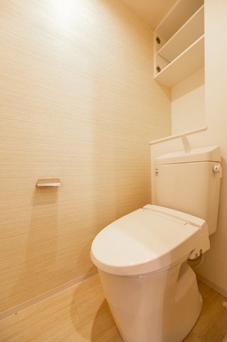 トイレ　※写真は同タイプ住戸です。