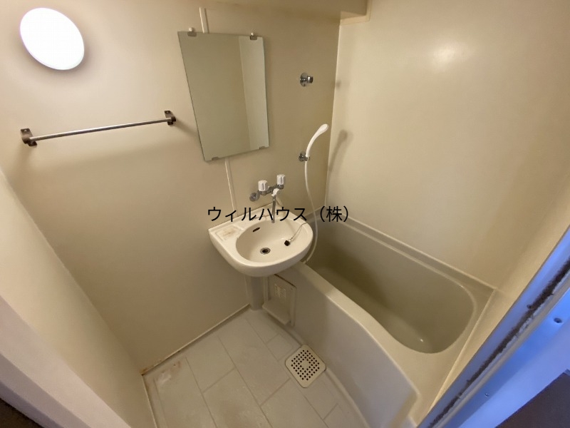 バス・シャワールーム　キレイな浴室です！