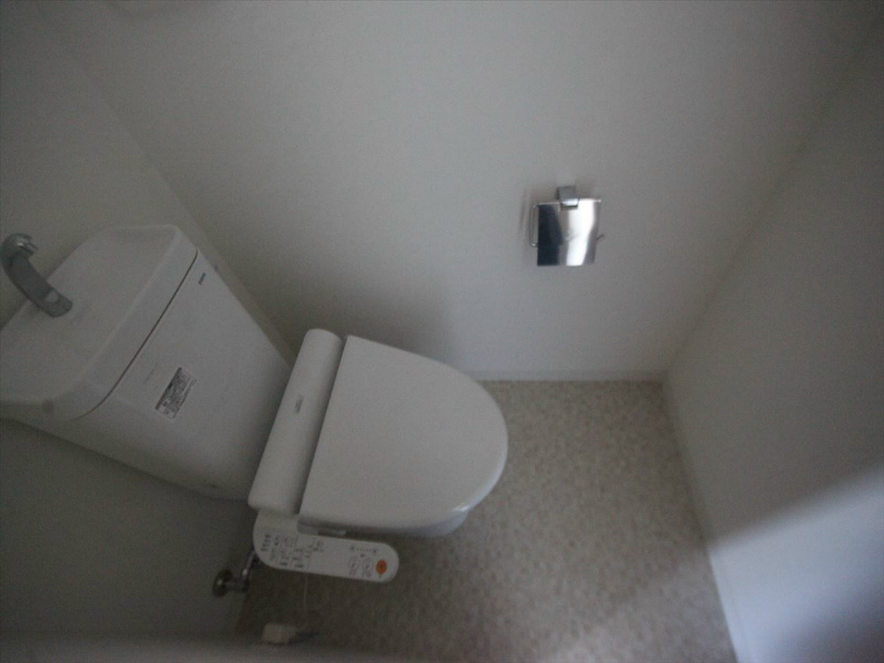 トイレ　温水洗浄暖房便座付トイレ