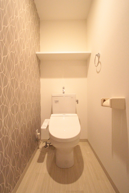 トイレ　※別階の同間取のお部屋の参考写真です。