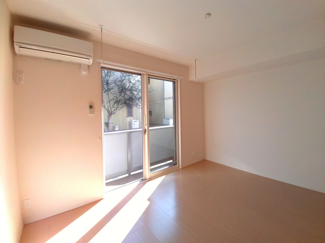 居室・リビング　別部屋の写真になります