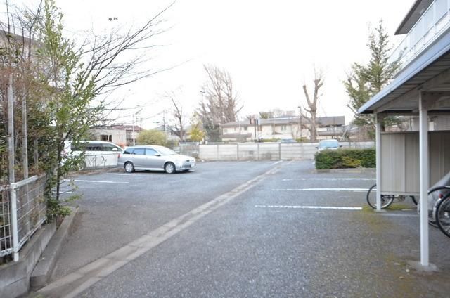 駐車場　駐車場