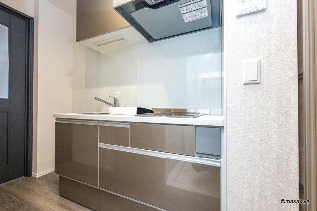 キッチン　写真は同じ大和ハウス施工の最近の物です。参考にご覧ください。