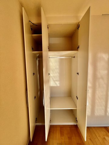 収納　■クローゼット収納