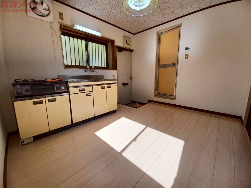 居室・リビング　同物件別部屋参考写真