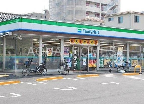 コンビニ　ファミリーマート江東石島店（コンビニ）まで469m