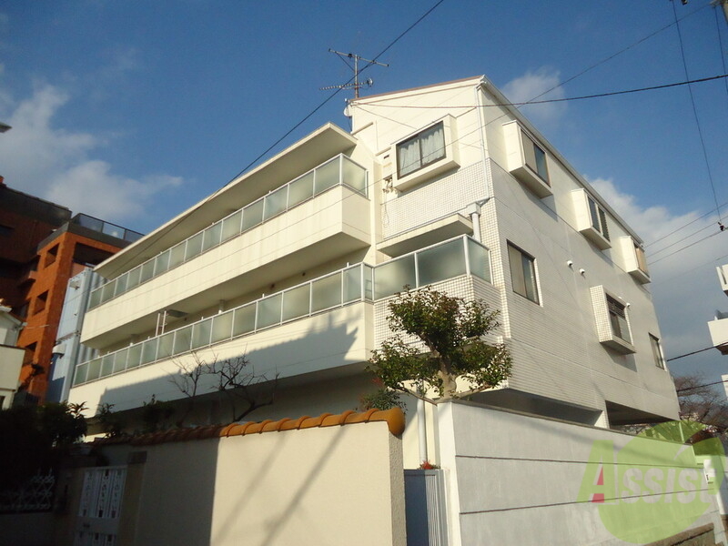 建物外観　神戸市灘区「アンファン　ドゥ　マリー女子学生会館」