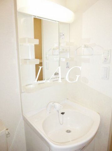 洗面設備　洗面台です。