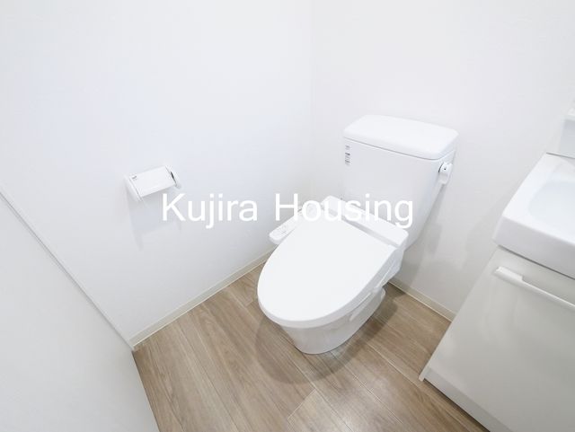 トイレ　温水洗浄便座です★