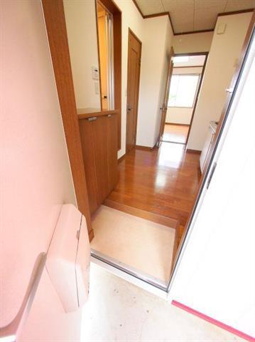 玄関　玄関　シューズボックスがあります