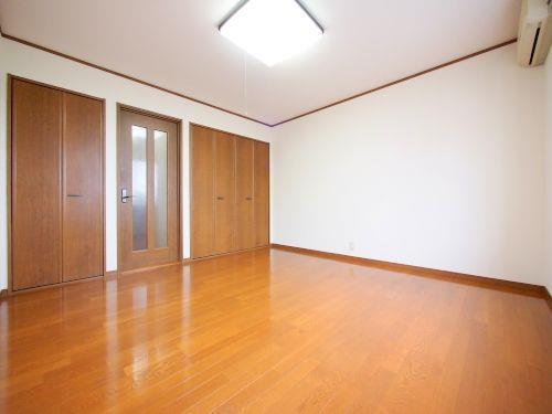 その他部屋・スペース　洋室　収納があるのでお部屋を広く使えます。
