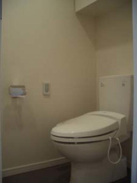 トイレ　Fタイプ2006年11月撮影