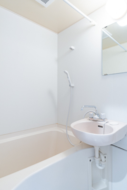 バス・シャワールーム　※写真は同タイプ住戸です。