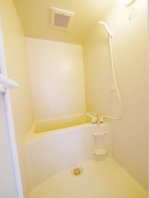 バス・シャワールーム　★清潔感あるバスルーム★