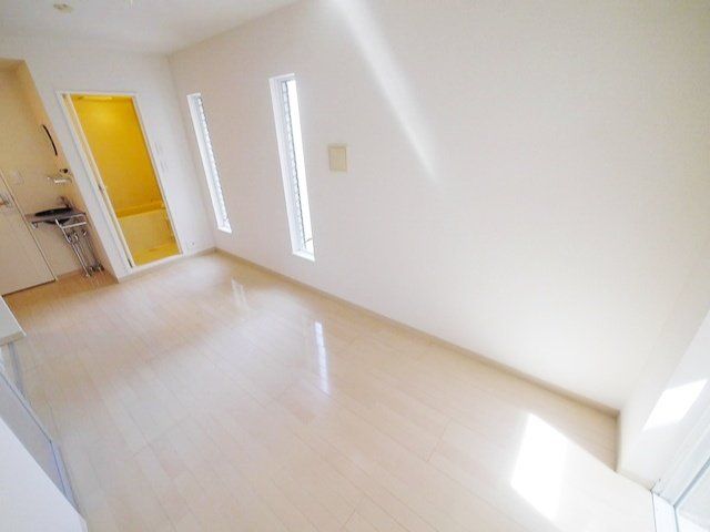 居室・リビング　★二面採光★