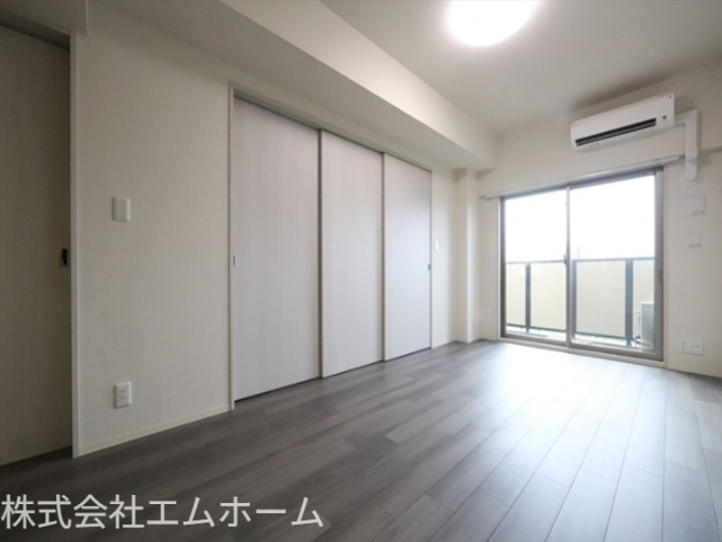 居室・リビング　LDK11.8帖　エアコン完備