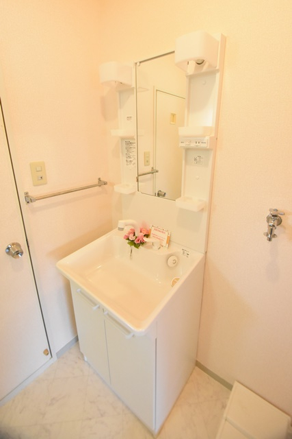 洗面設備　独立洗面化粧台付き☆