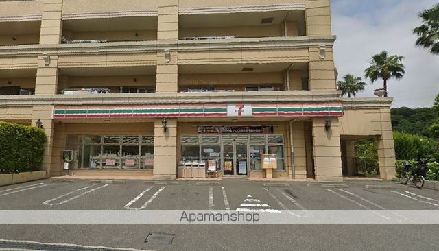 コンビニ　セブンイレブン（コンビニ）まで1099m