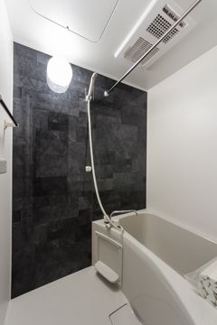 バス・シャワールーム　■浴室暖房乾燥機能■追焚機能