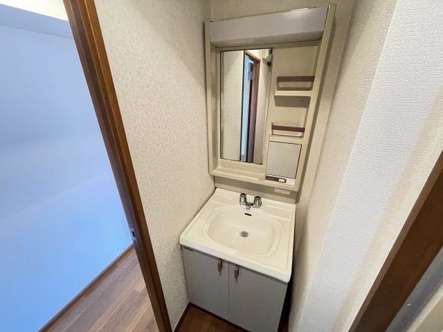 洗面設備　別号室別間取りの参考写真です