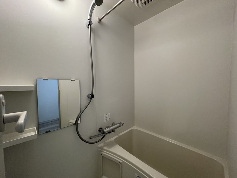 バス・シャワールーム　※別部屋参考写真