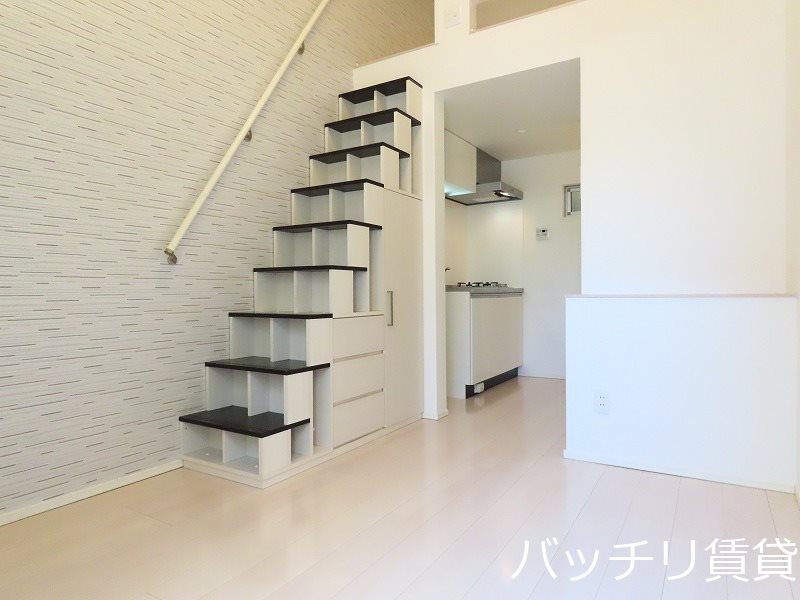 居室・リビング　同型タイプの為、現状を優先致します。