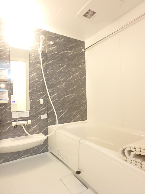 バス・シャワールーム　※現状を優先します。