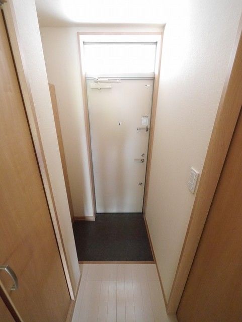 玄関　★お部屋探しは株式会社タウンハウジング東京まで★
