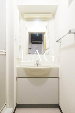 洗面設備　洗面台です。