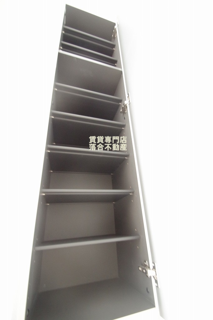 収納　シューズ収納