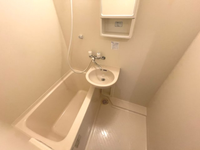 バス・シャワールーム　詳細は、RISUMO江坂本店→06-6155-7137まで♪