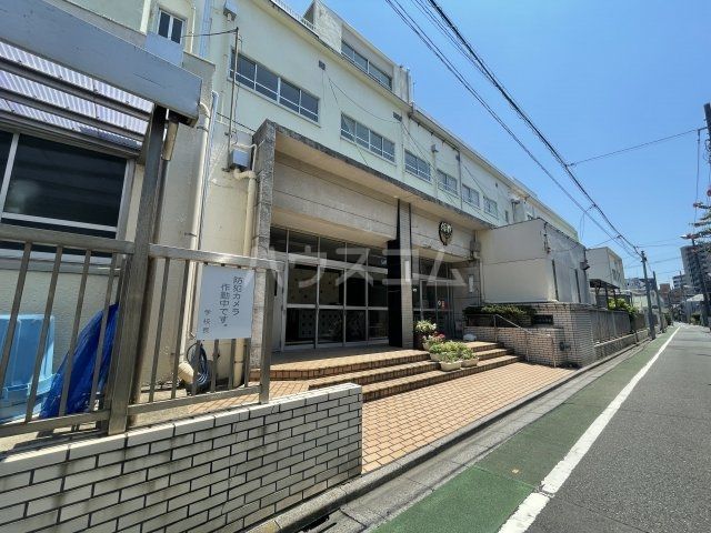 小学校　江戸川区立下小岩小学校（小学校）まで1112m