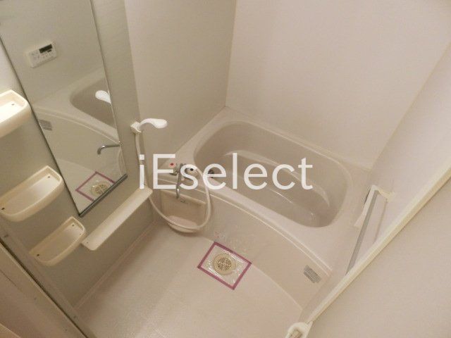 バス・シャワールーム　便利な追い焚き機能や浴室乾燥機付き