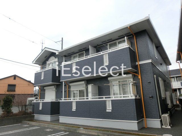 建物外観　コンビニがすぐそばでお買い物も便利