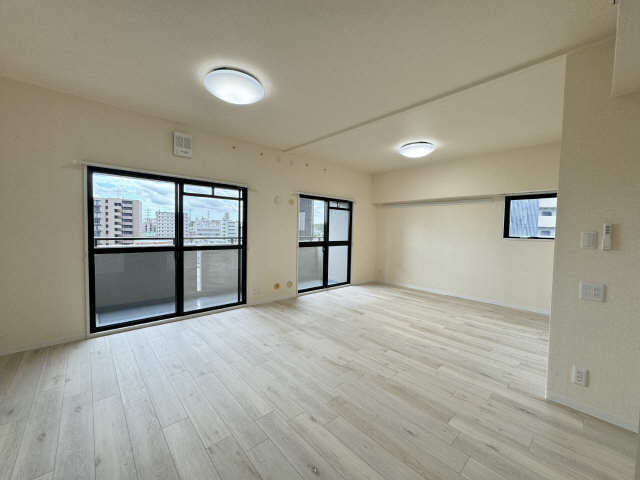 居室・リビング　※別号室改装