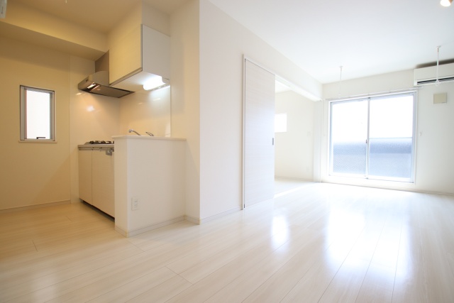 居室・リビング　※別室の参考写真です